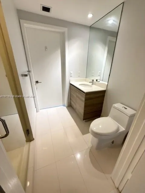 121 NE 34th St, #1902