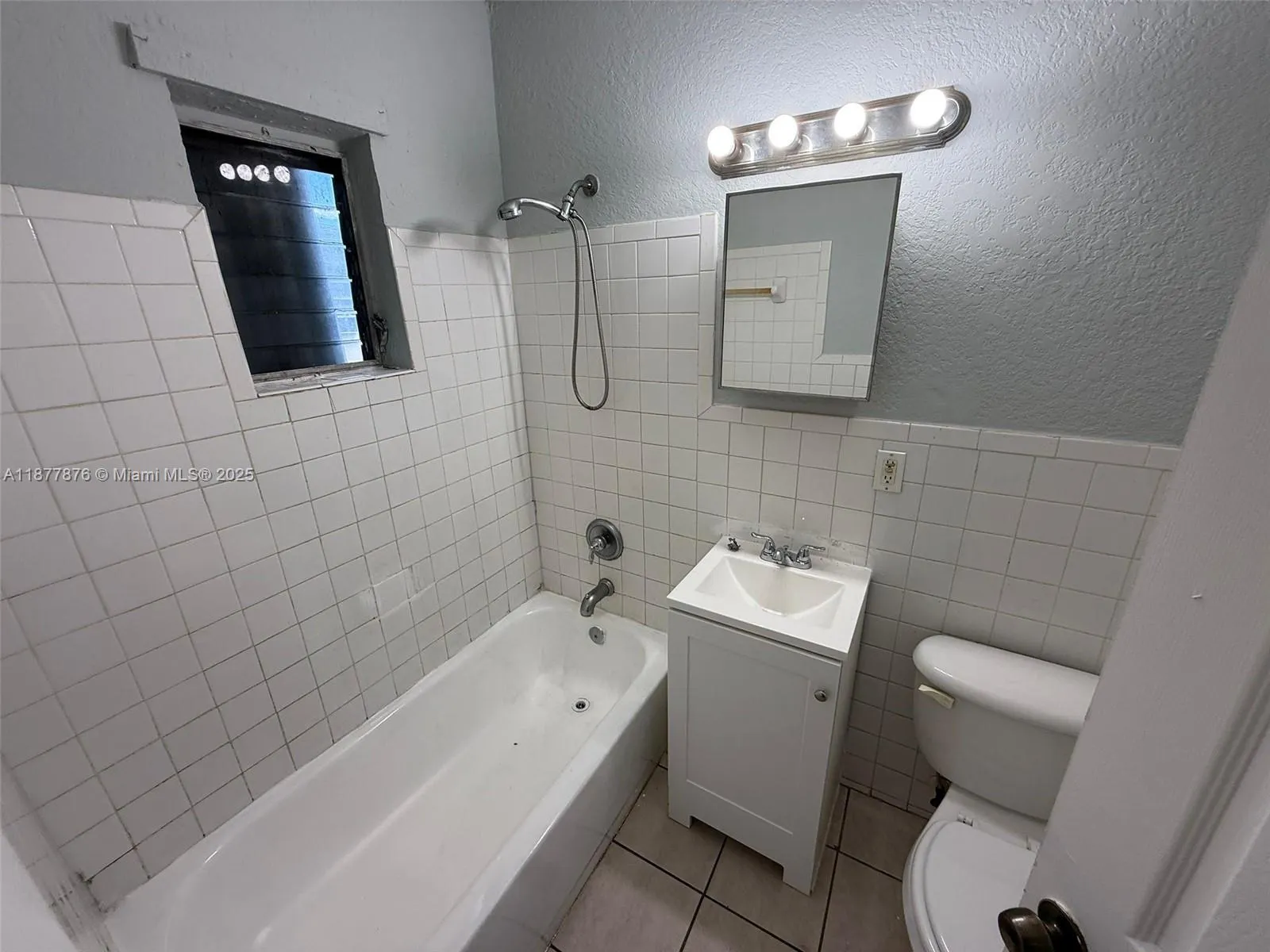 817 NW 10th St, #3