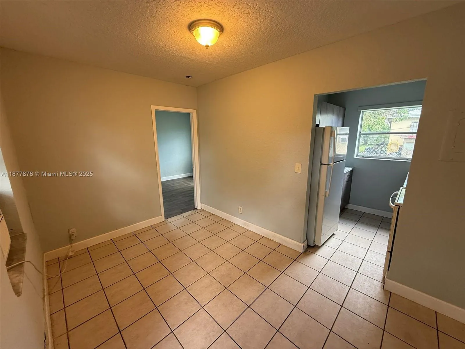 817 NW 10th St, #3