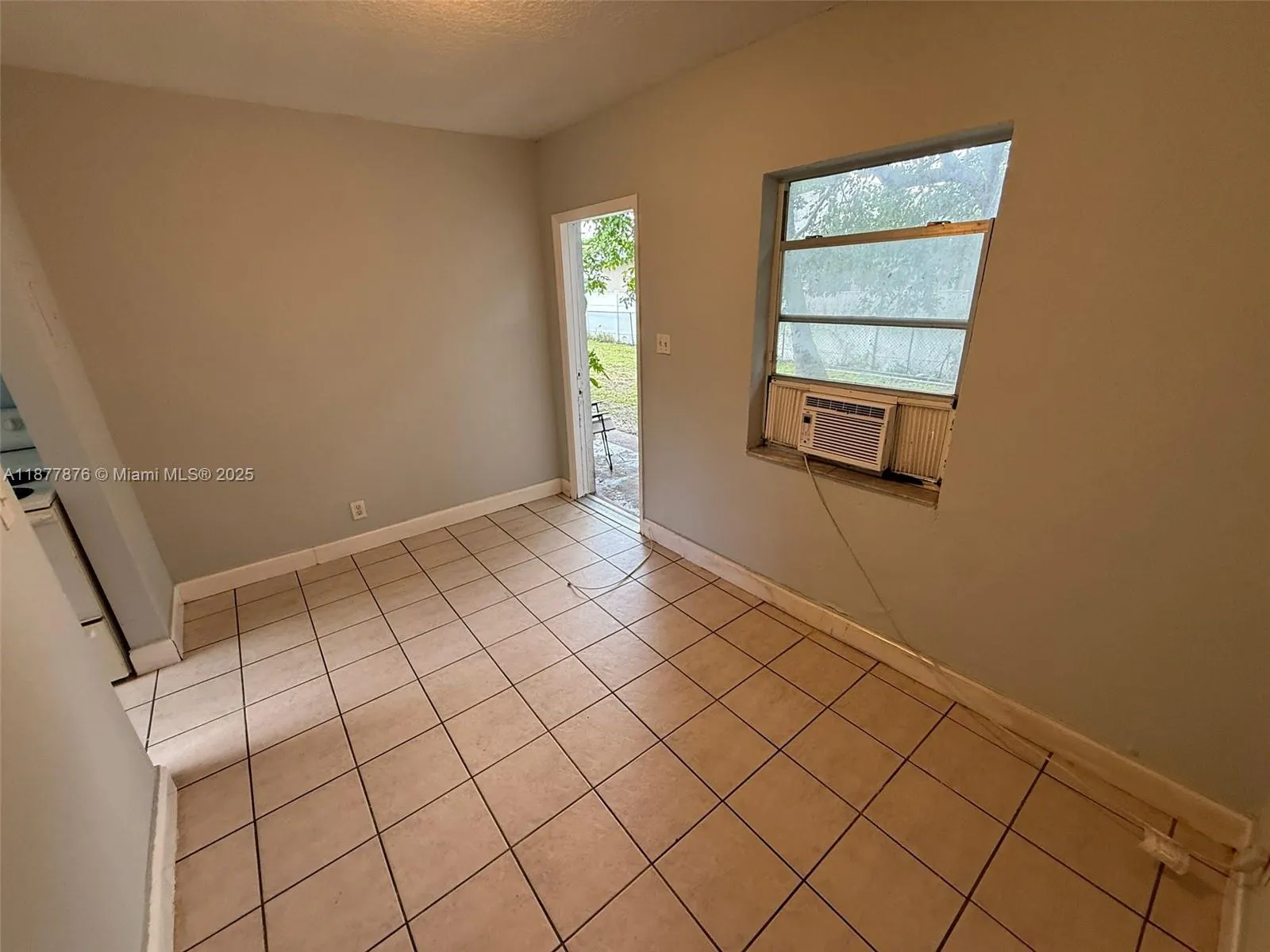817 NW 10th St, #3