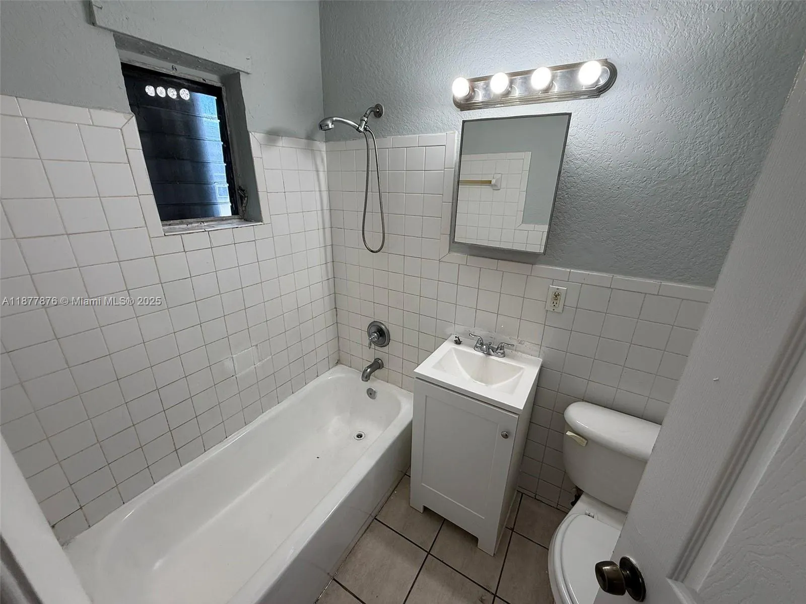 817 NW 10th St, #3