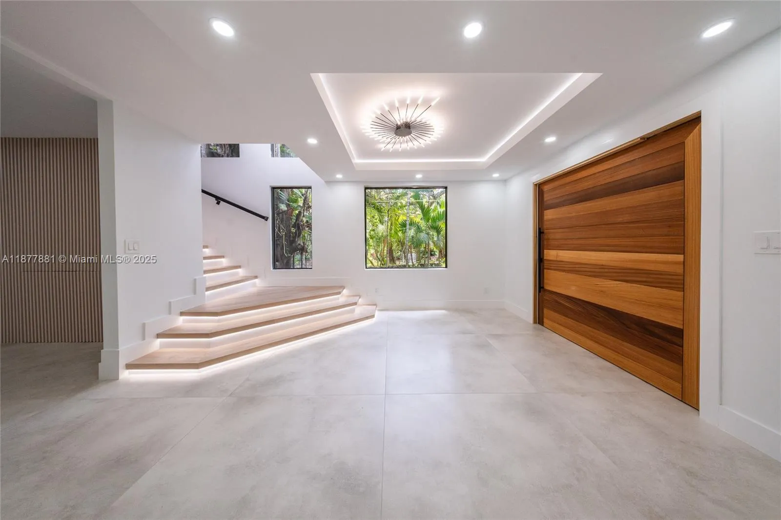 6525 SW 133