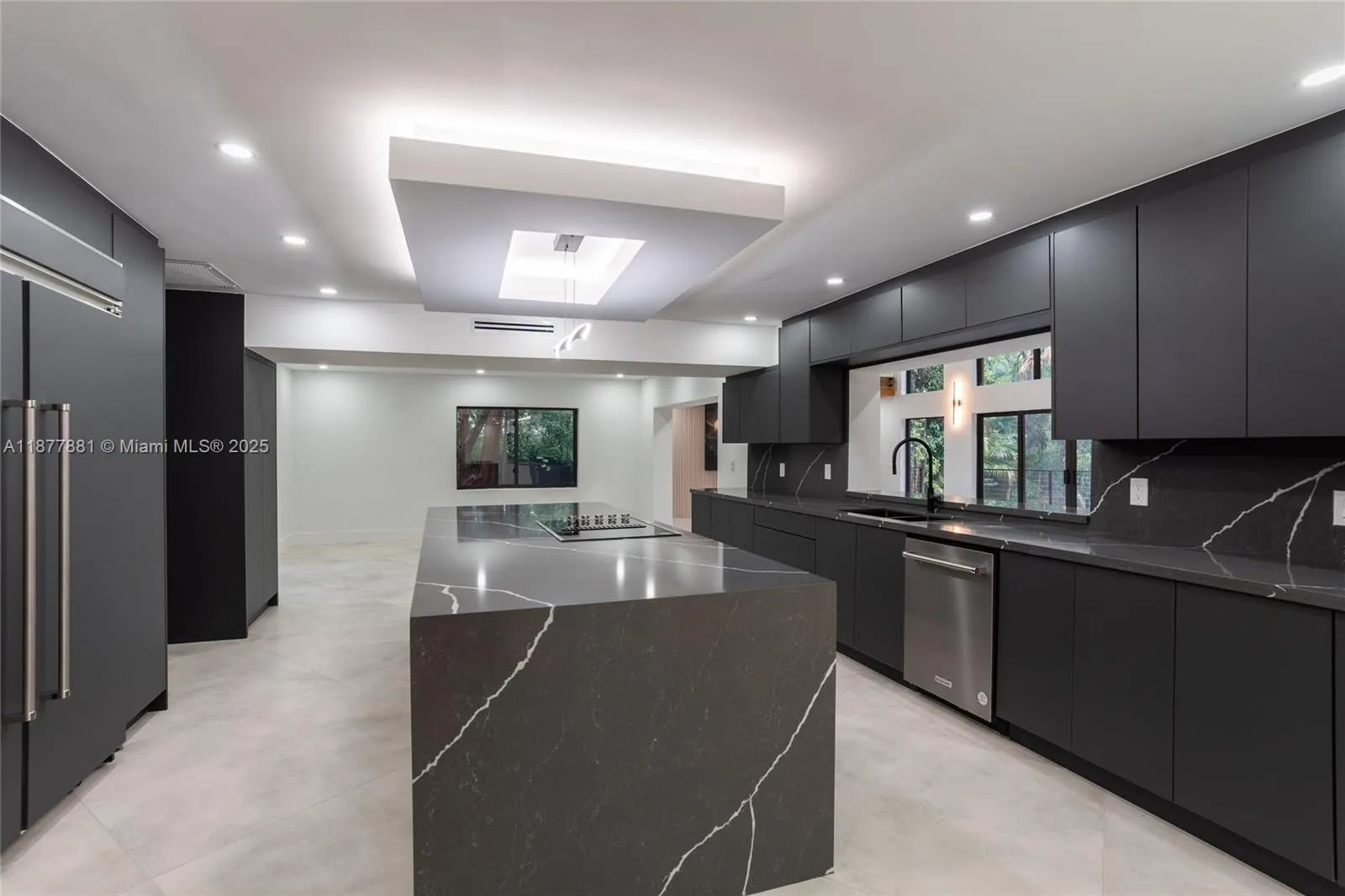 6525 SW 133