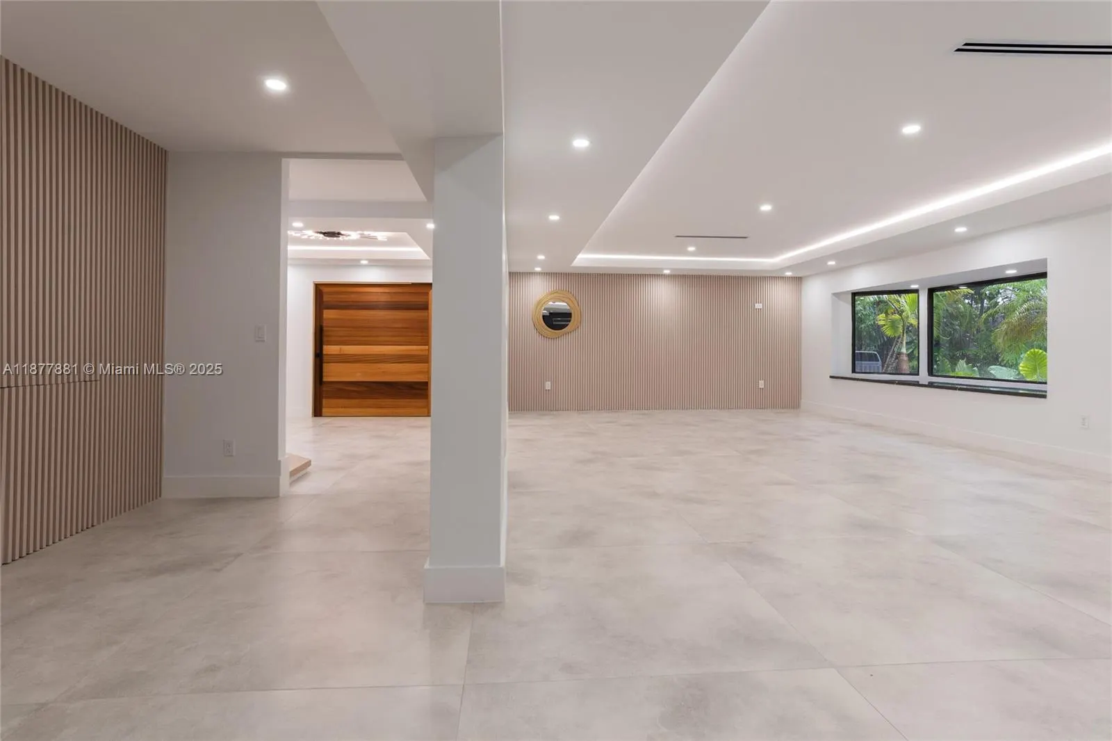 6525 SW 133