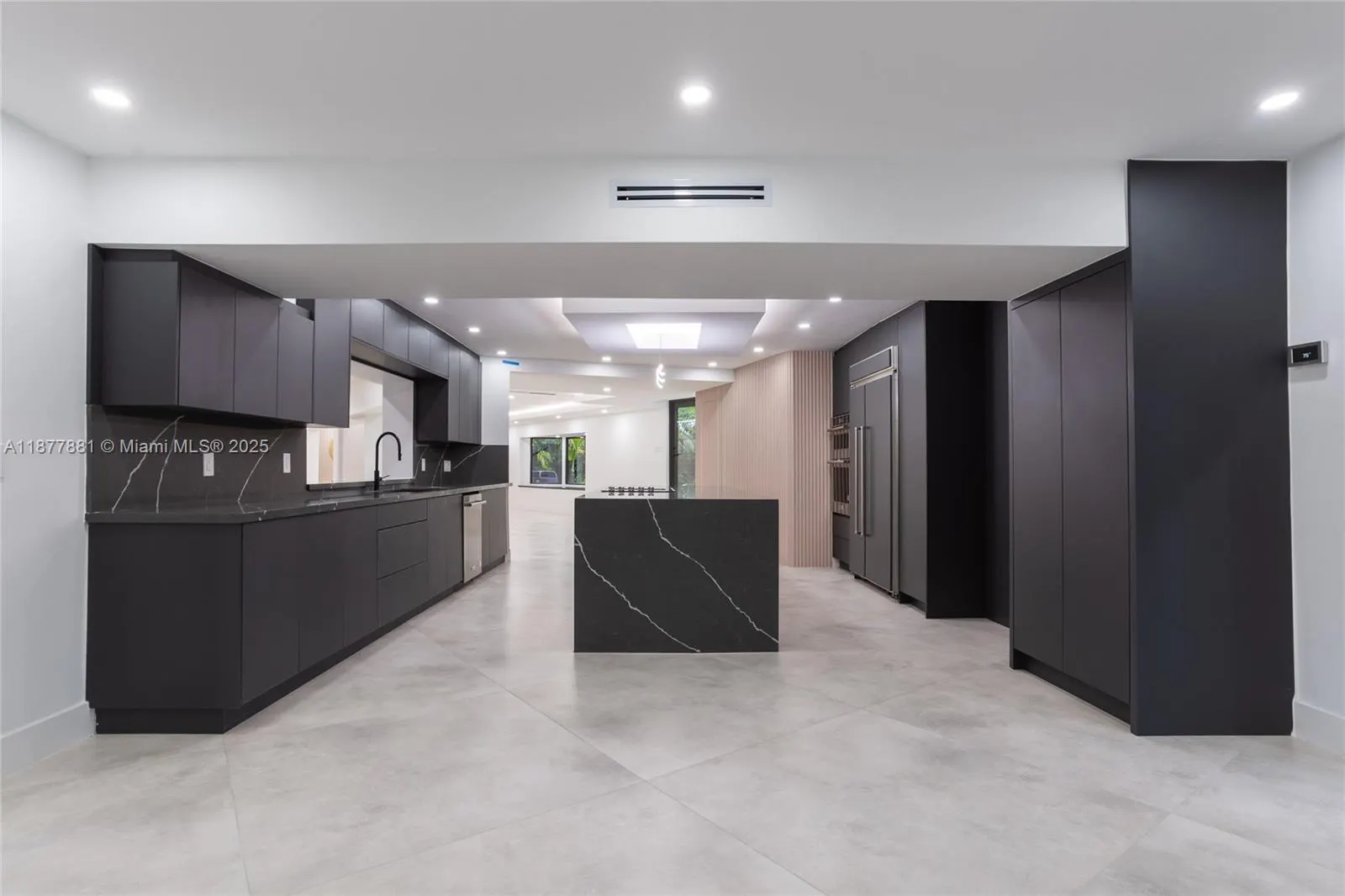 6525 SW 133