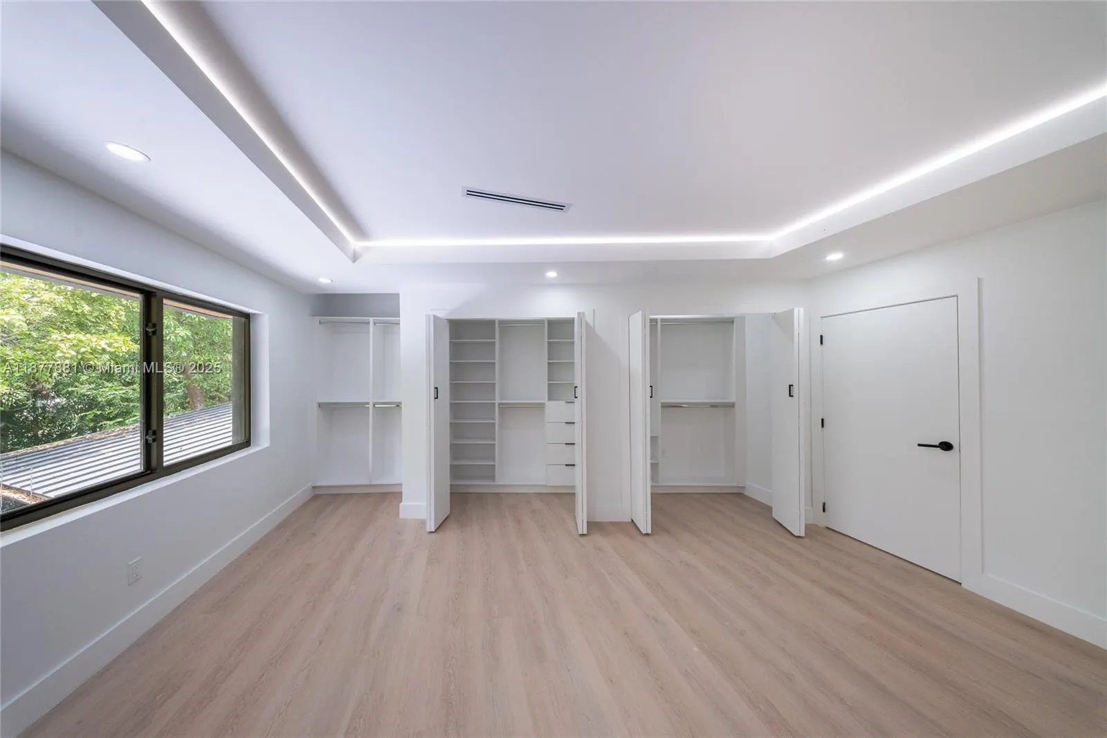 6525 SW 133