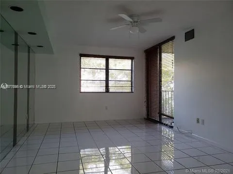 20860 San Simeon Way, #404-6