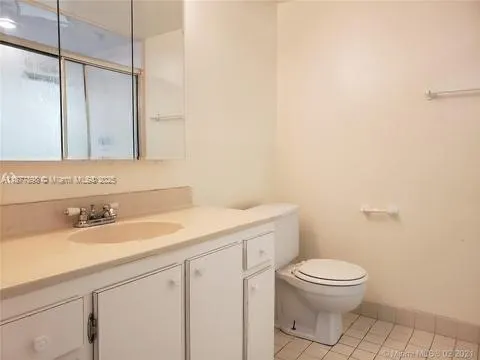 20860 San Simeon Way, #404-6