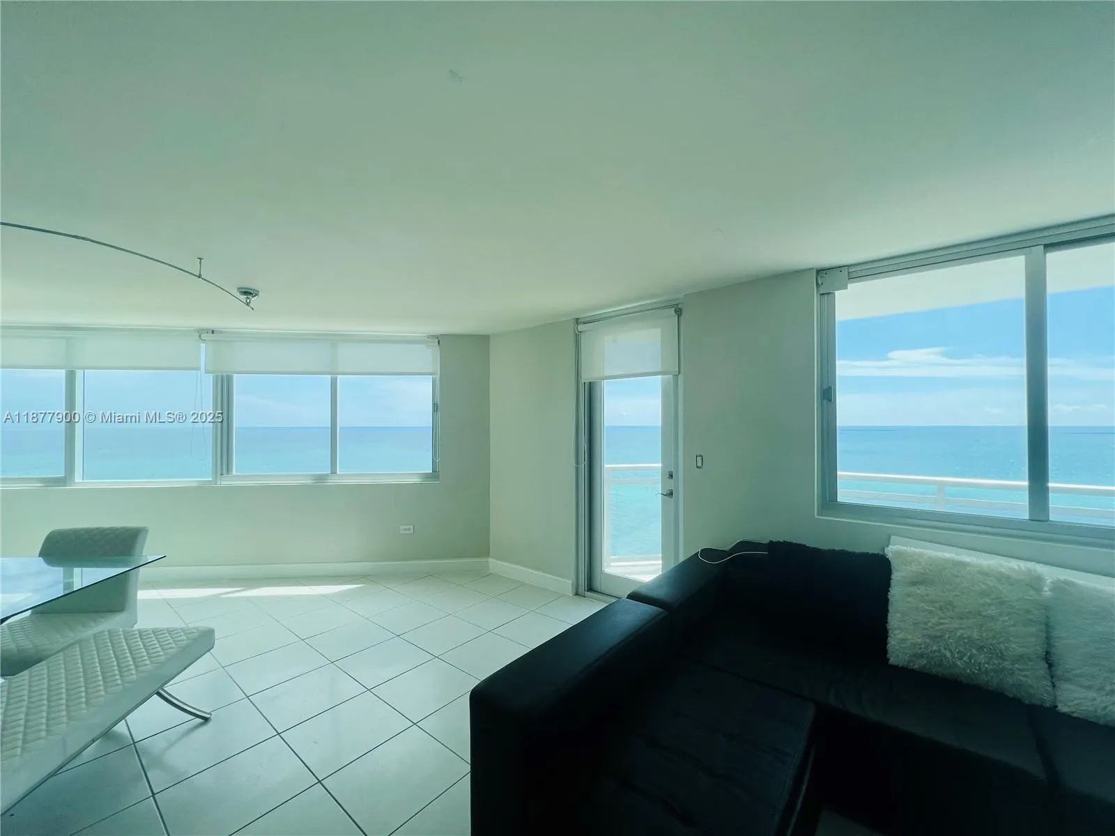 7135 Collins Ave, #1406