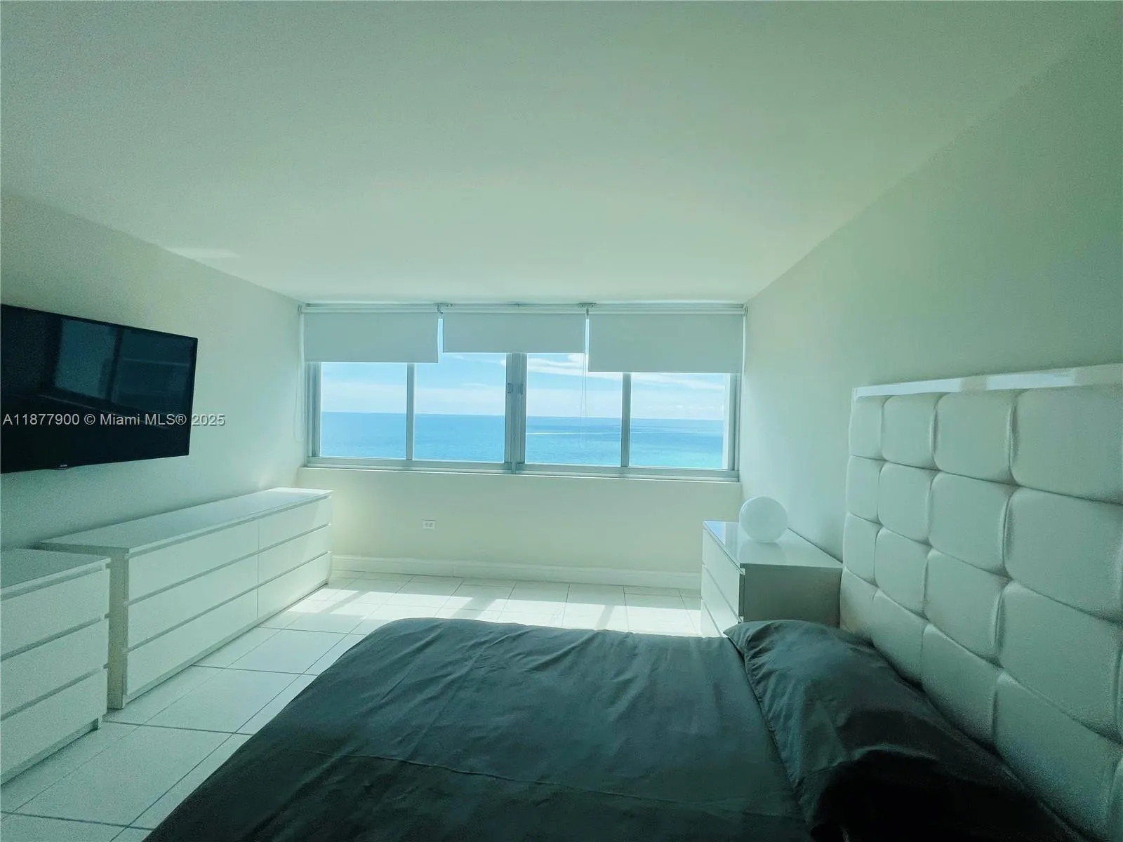 7135 Collins Ave, #1406