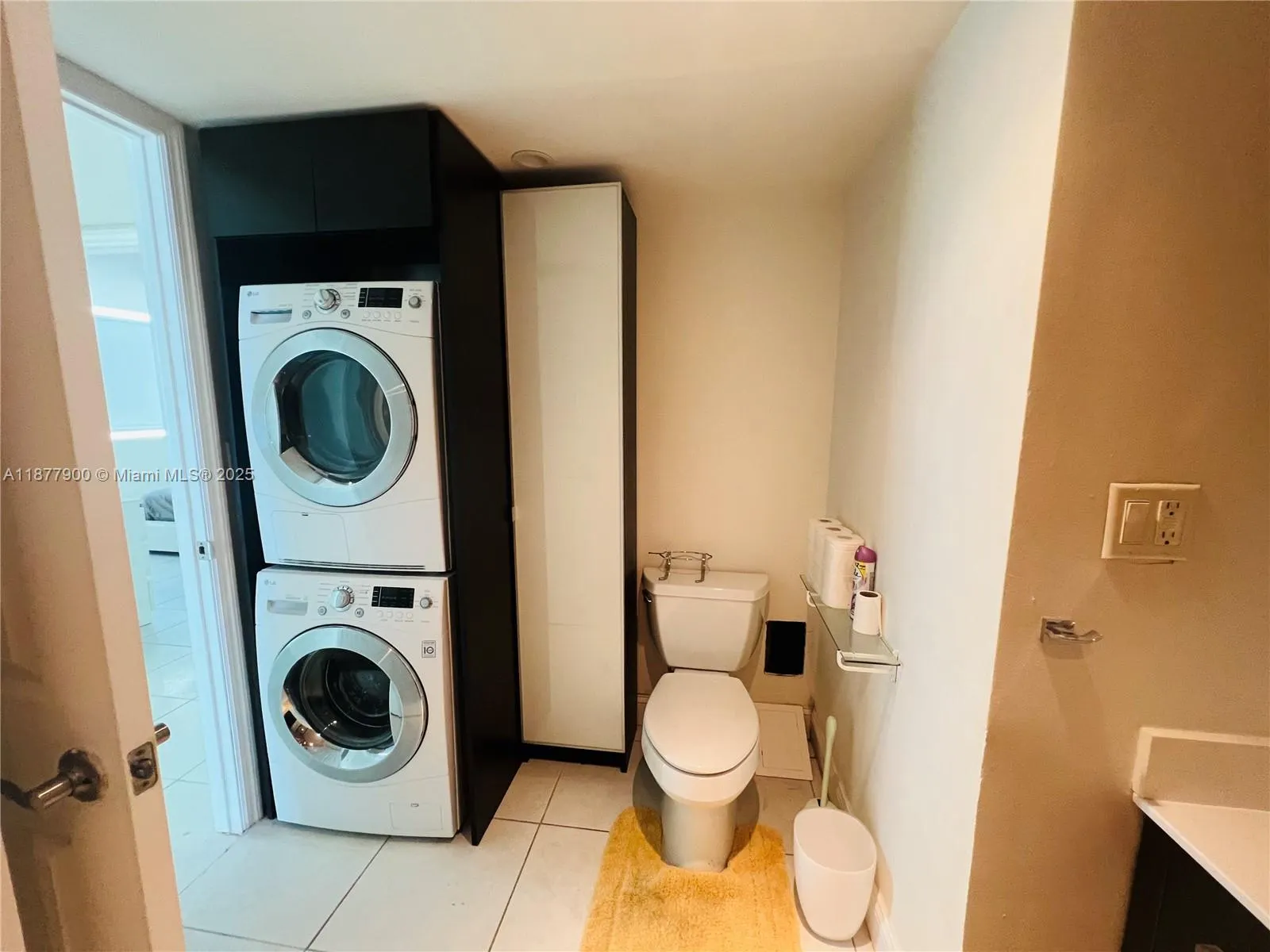 7135 Collins Ave, #1406