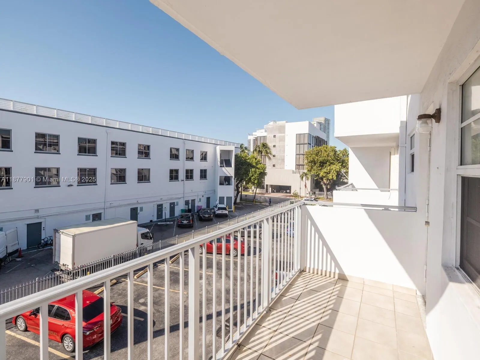 525 Meridian Ave, #307