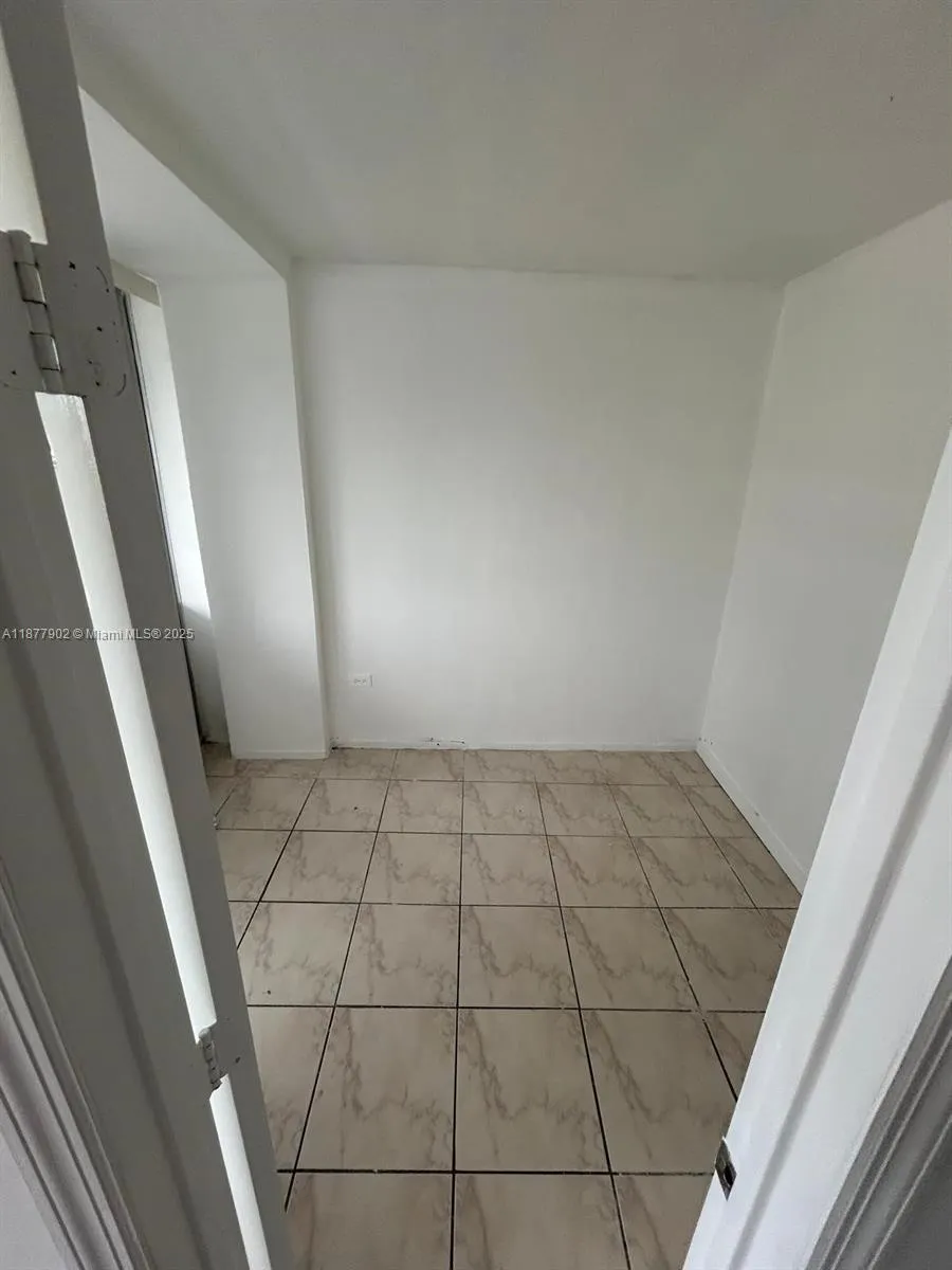 7545 E Treasure Dr, #4D