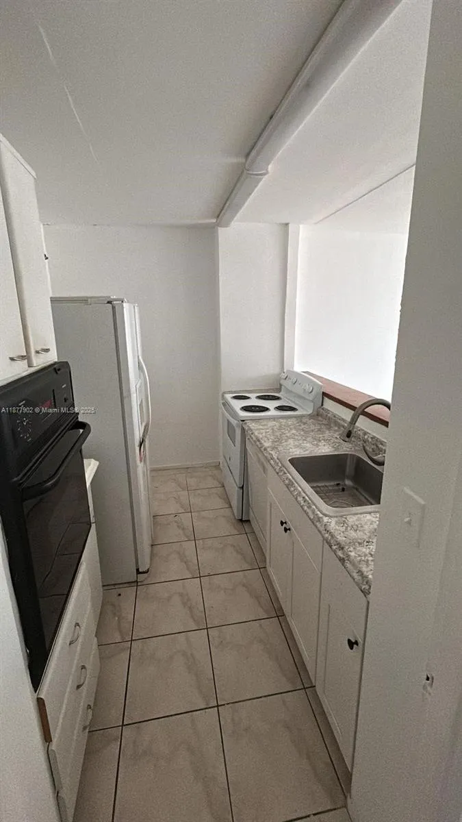 7545 E Treasure Dr, #4D