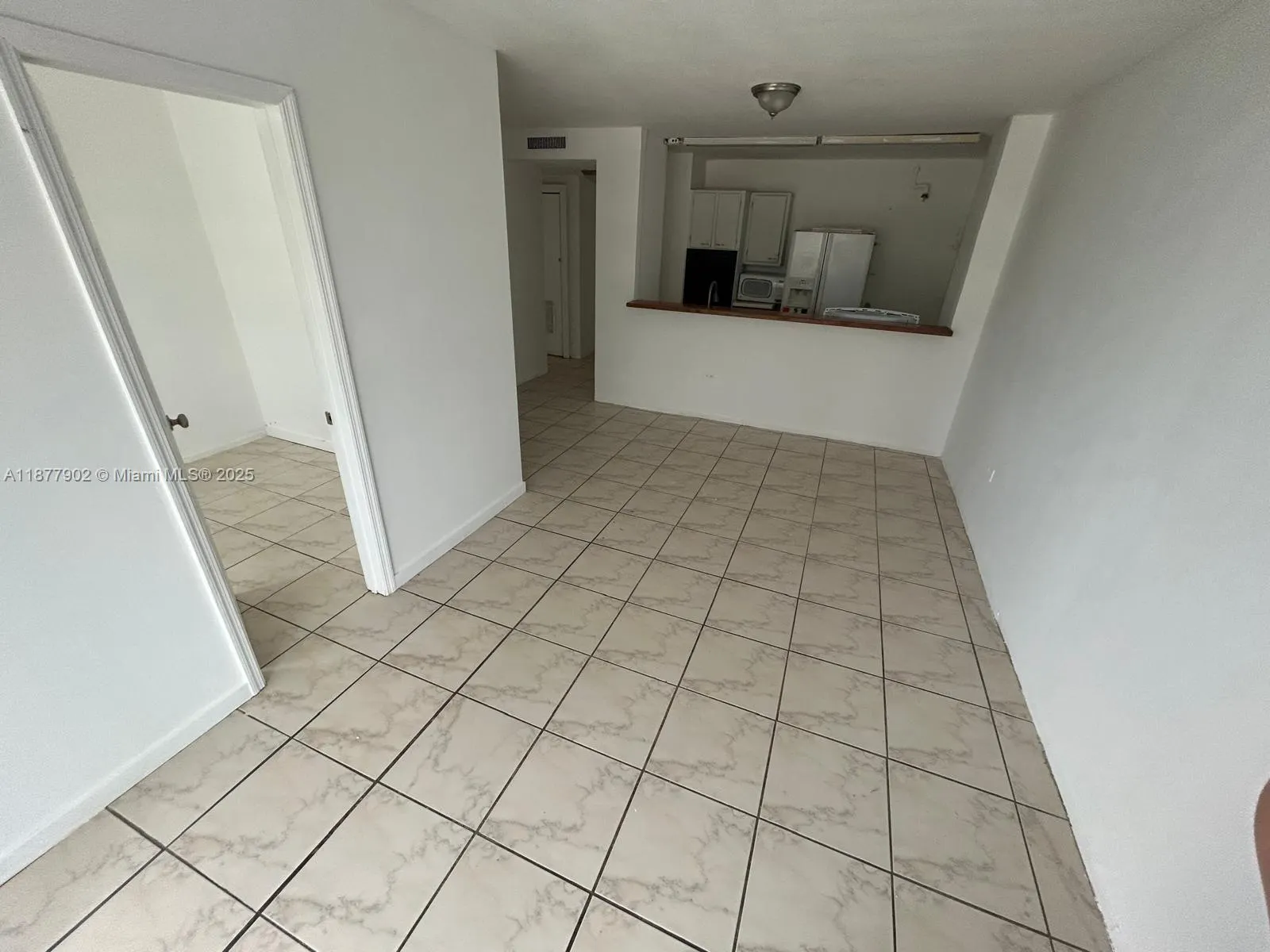 7545 E Treasure Dr, #4D