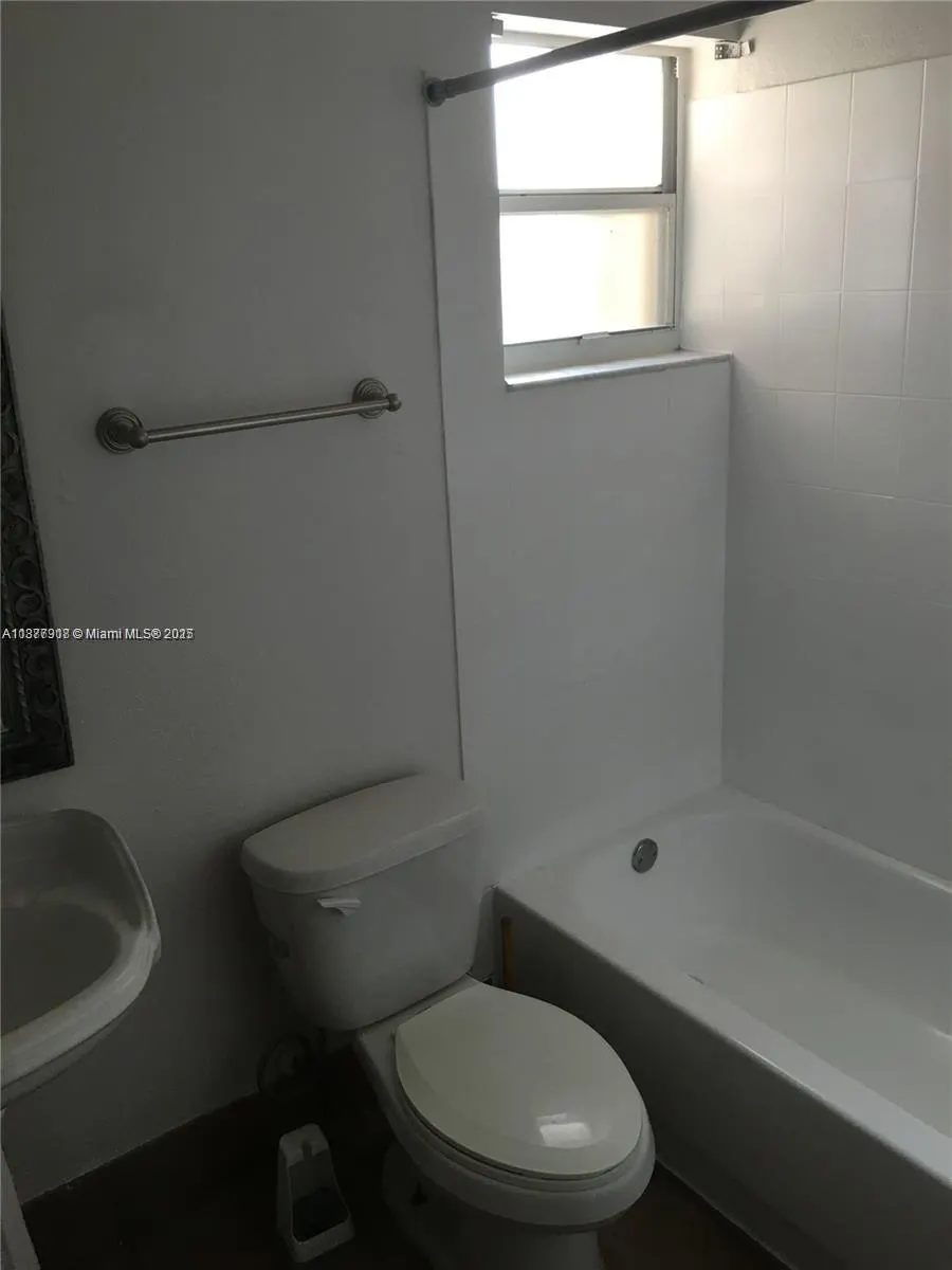 1901 Fillmore St, #102
