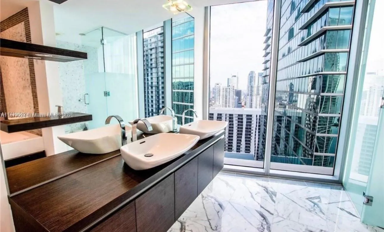 200 Biscayne Boulevard Way, #3801