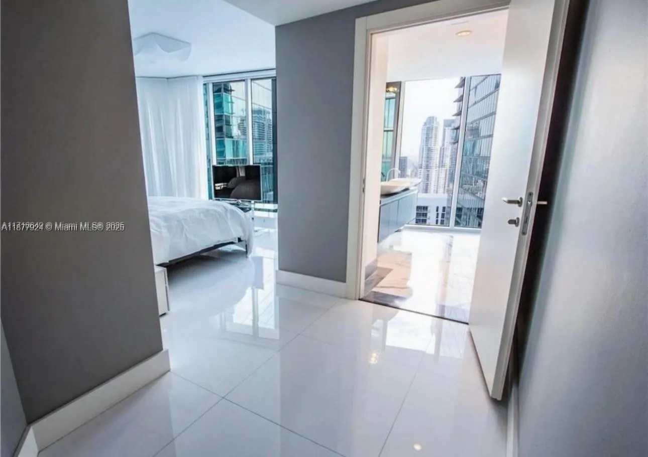 200 Biscayne Boulevard Way, #3801