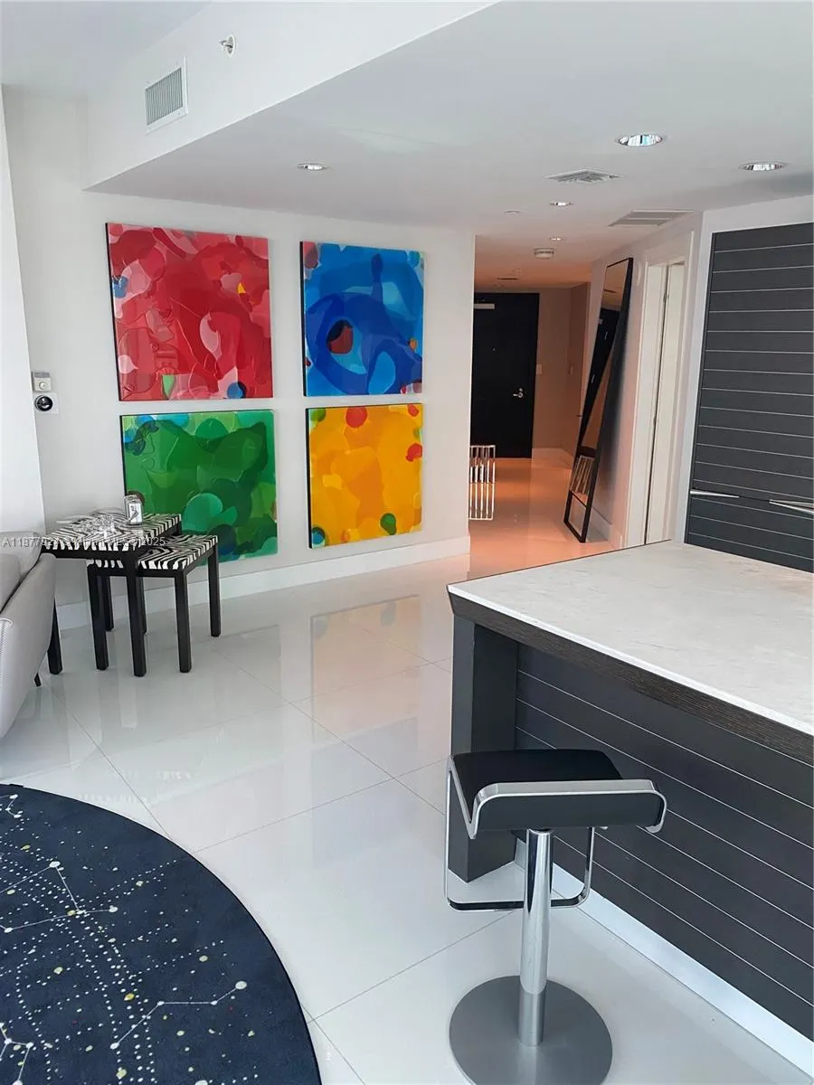 200 Biscayne Boulevard Way, #3801
