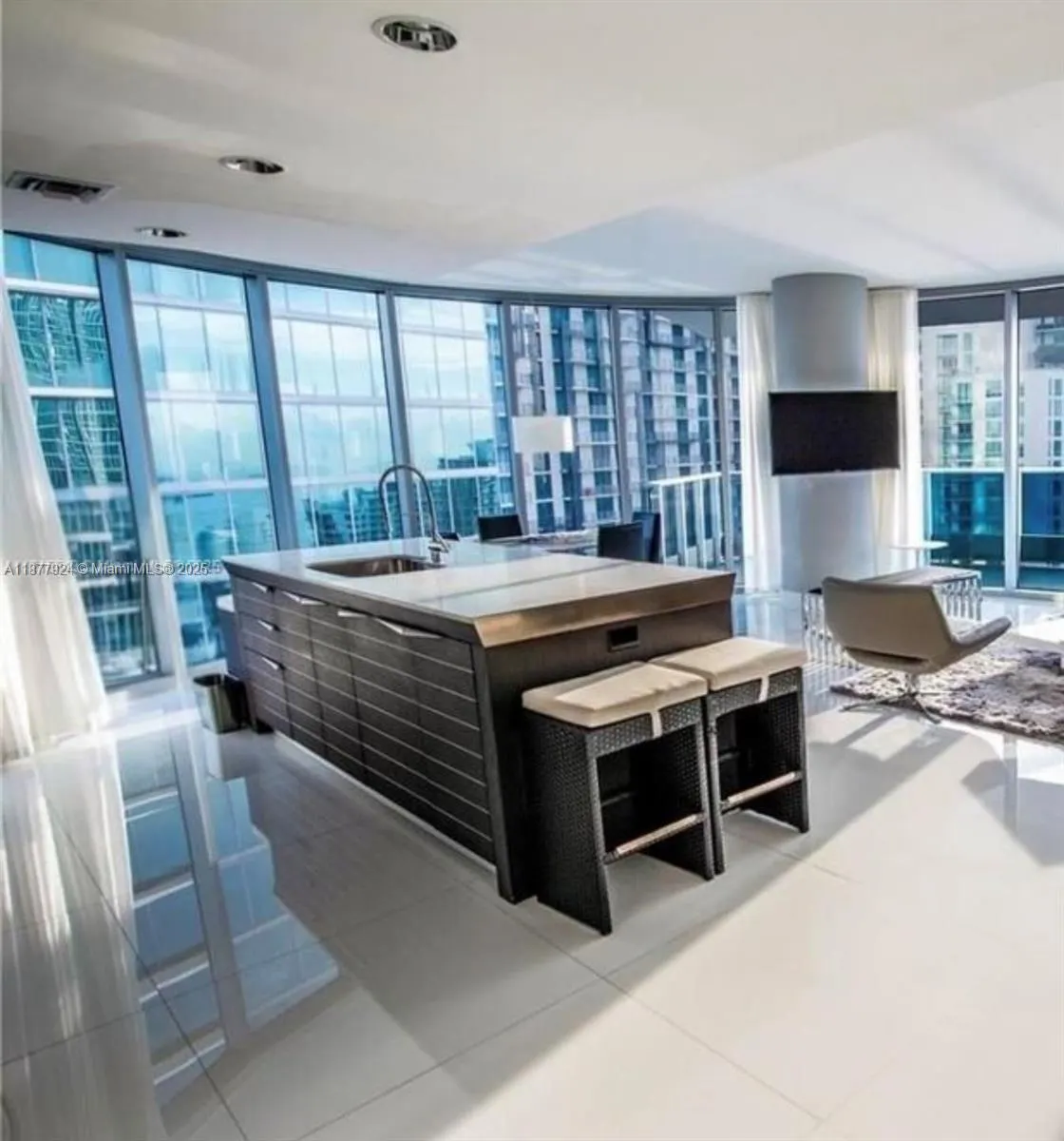 200 Biscayne Boulevard Way, #3801