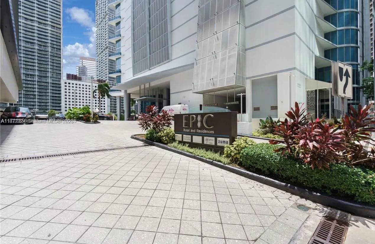 200 Biscayne Boulevard Way, #3801