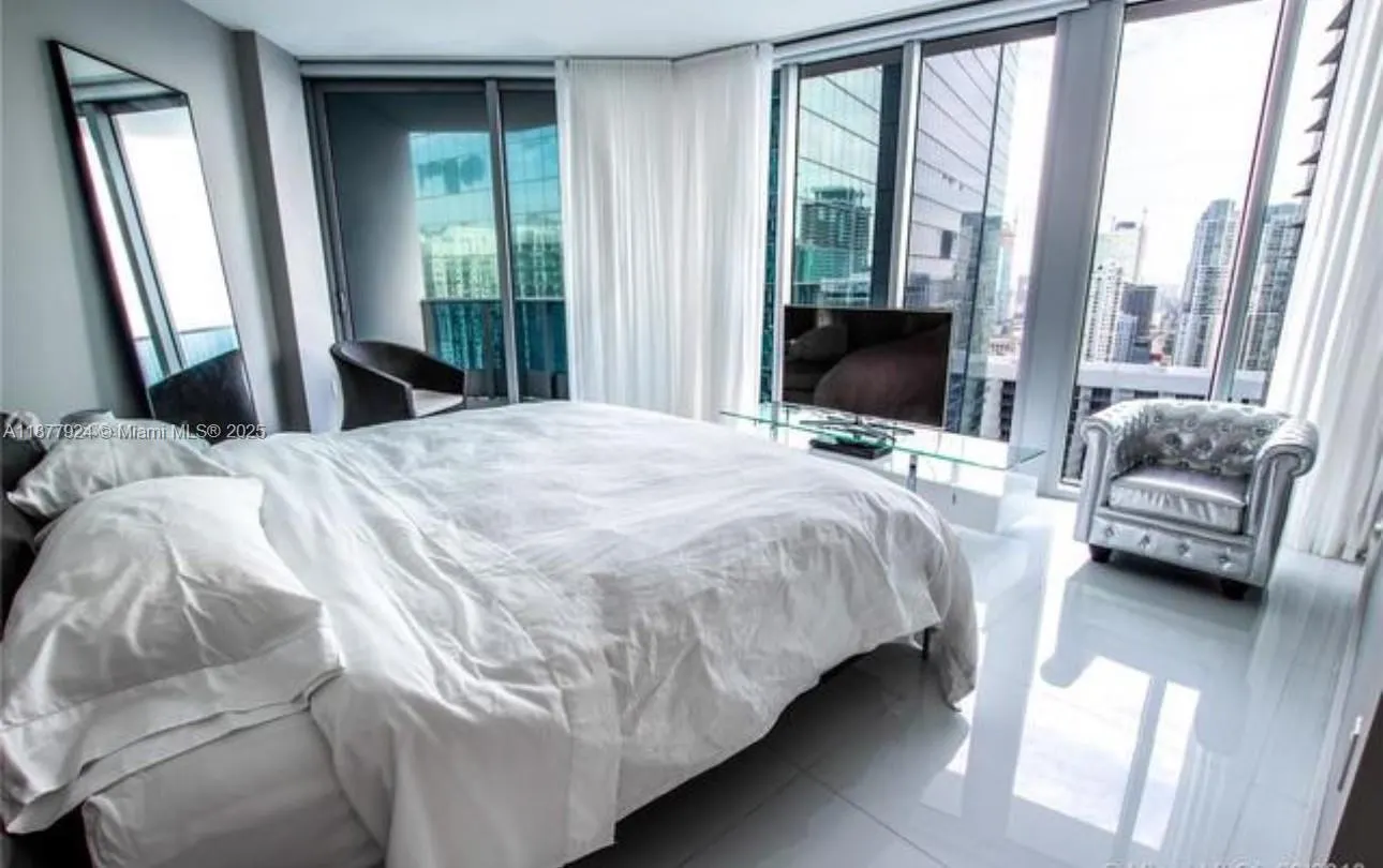 200 Biscayne Boulevard Way, #3801
