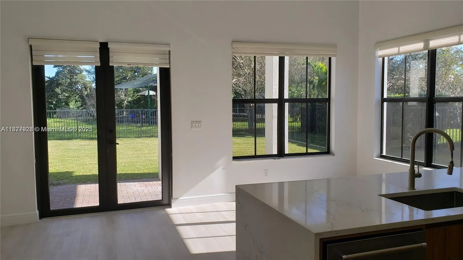 8280 NW 28th St