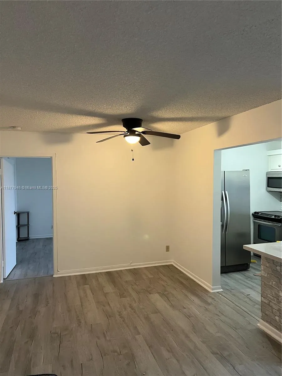 16909 N Bay Rd, #904