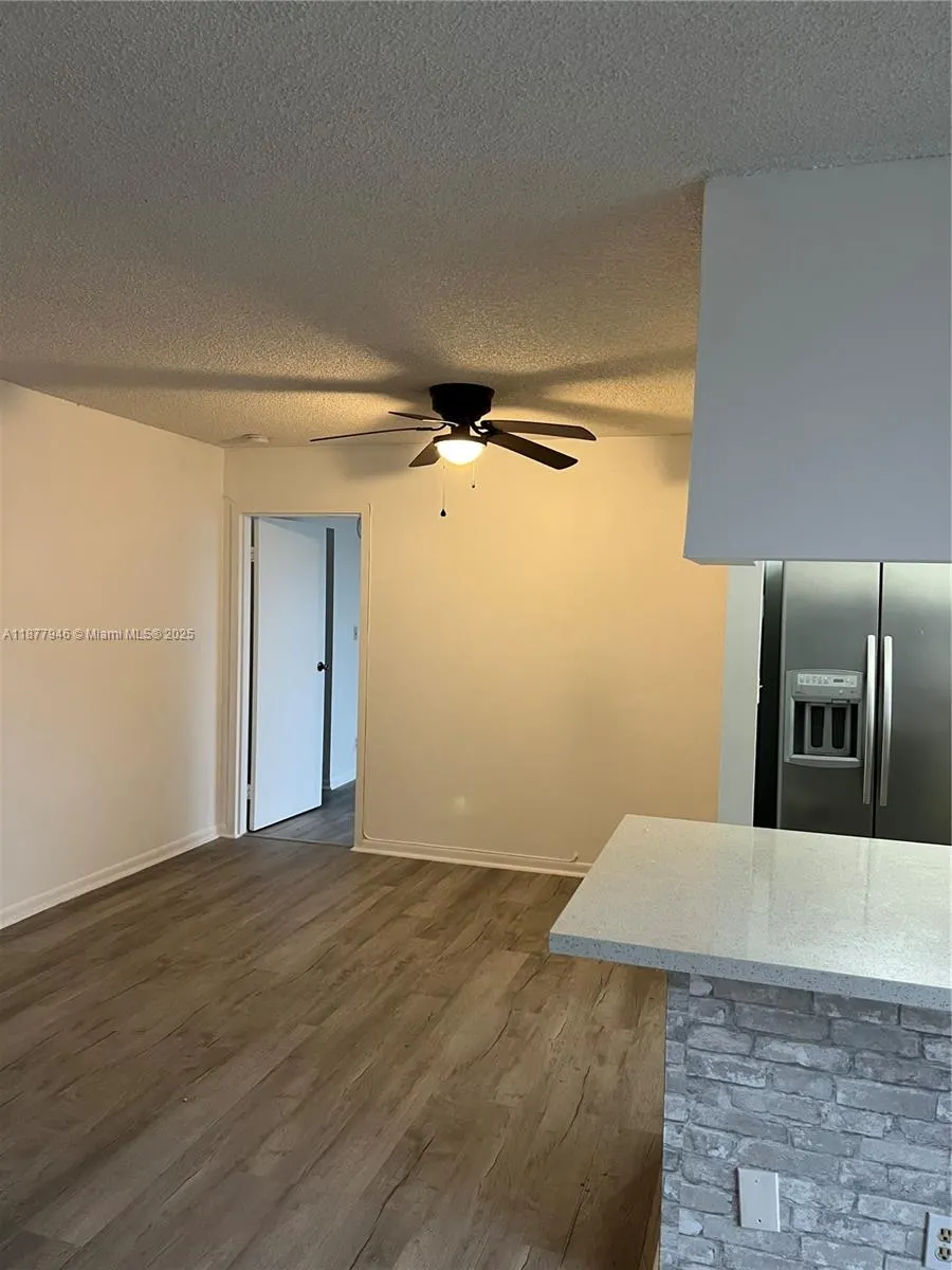 16909 N Bay Rd, #904