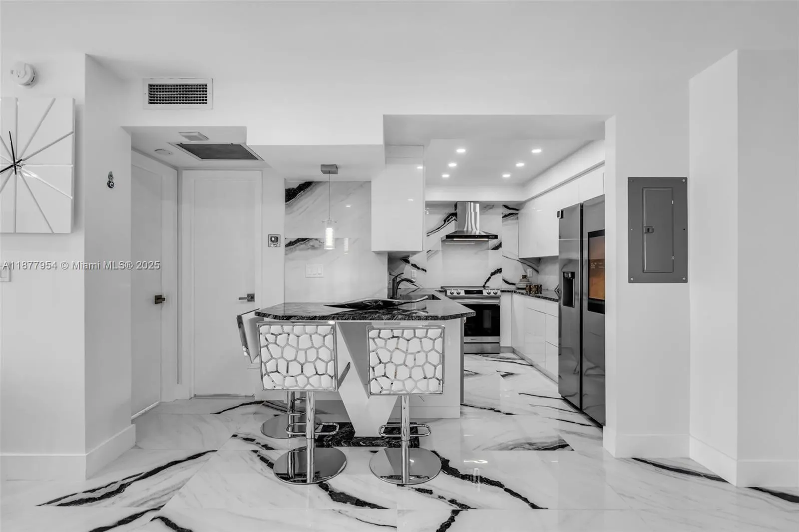 1965 S Ocean Dr, #15B