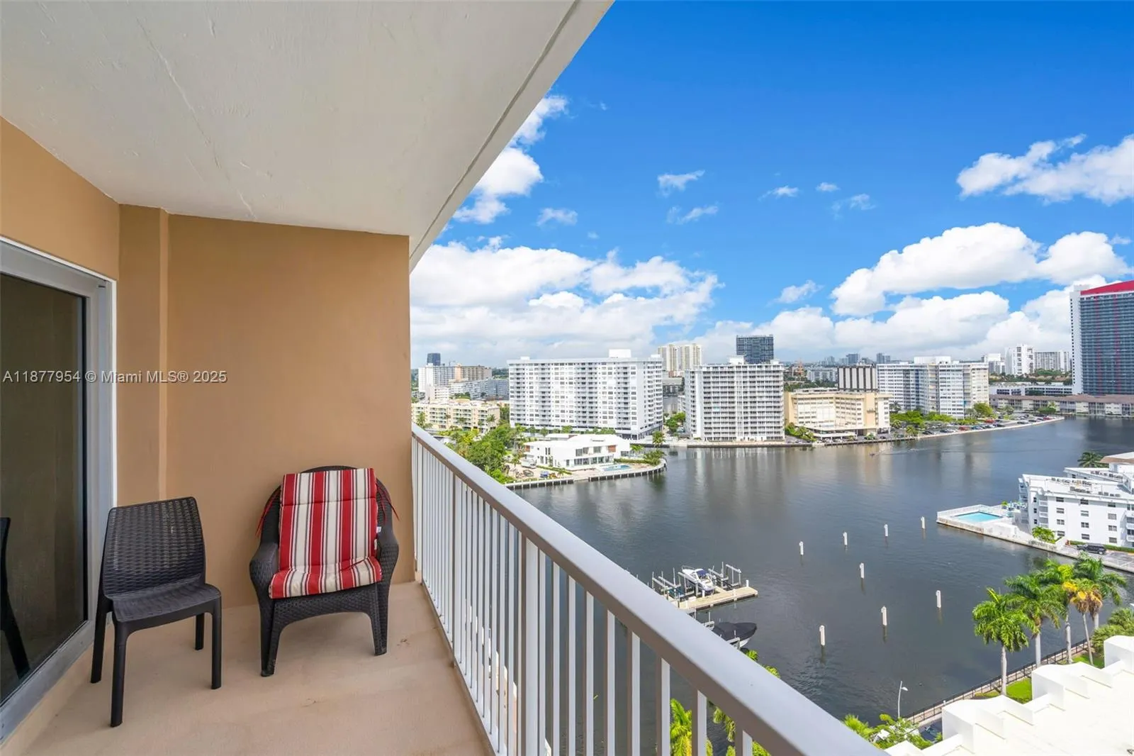 1965 S Ocean Dr, #15B