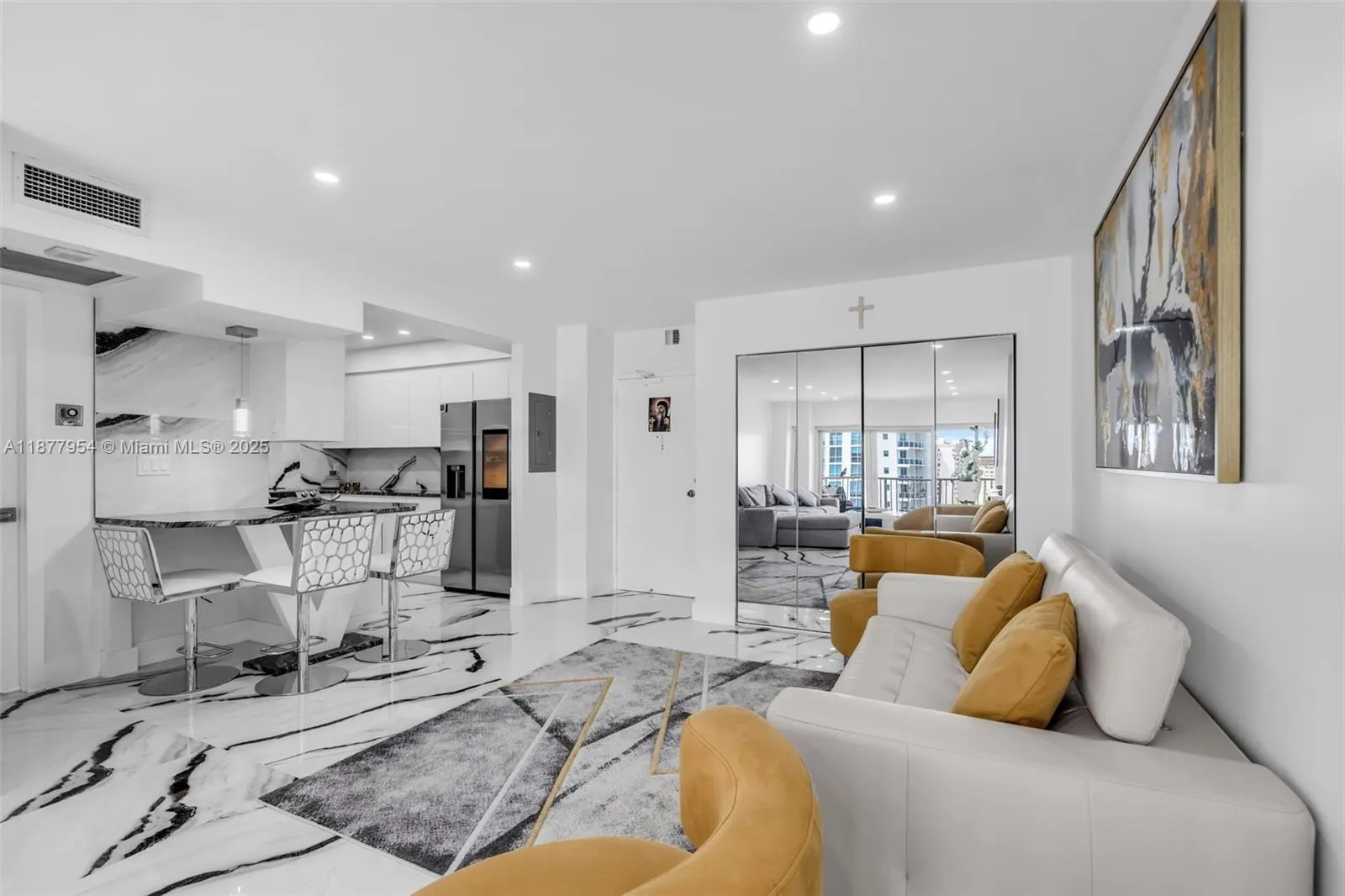 1965 S Ocean Dr, #15B