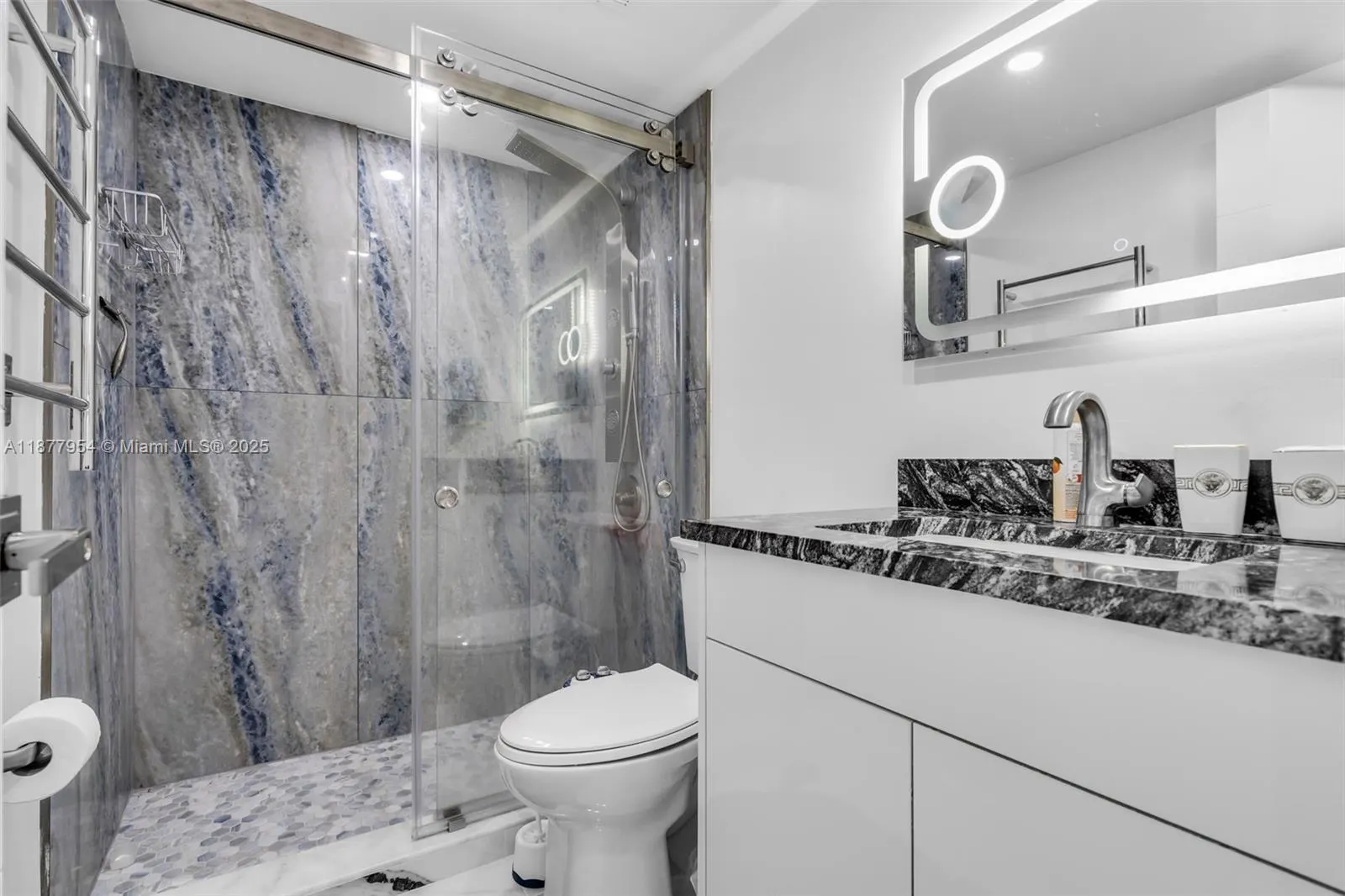 1965 S Ocean Dr, #15B