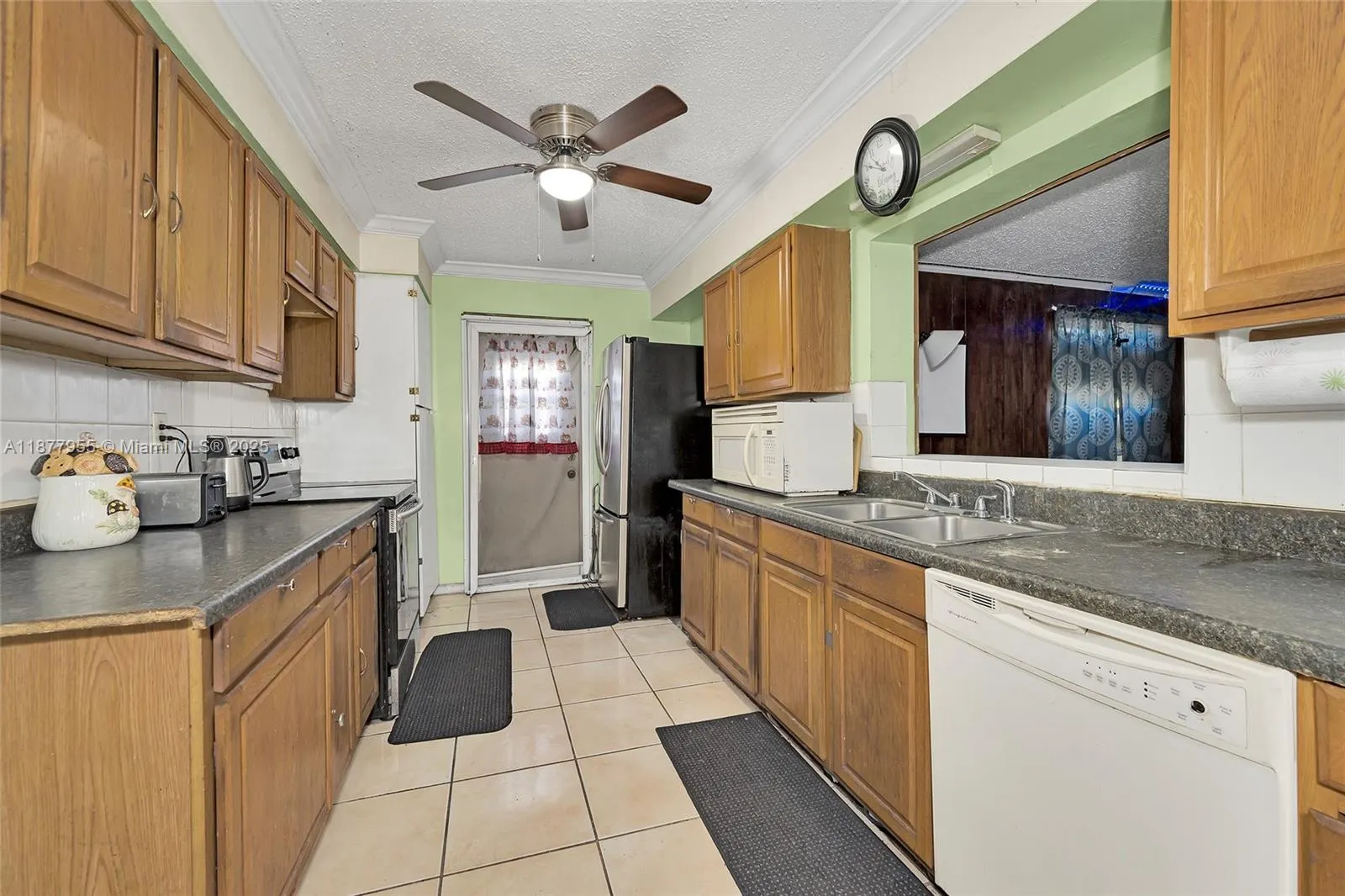 1412 NW 63rd Ave