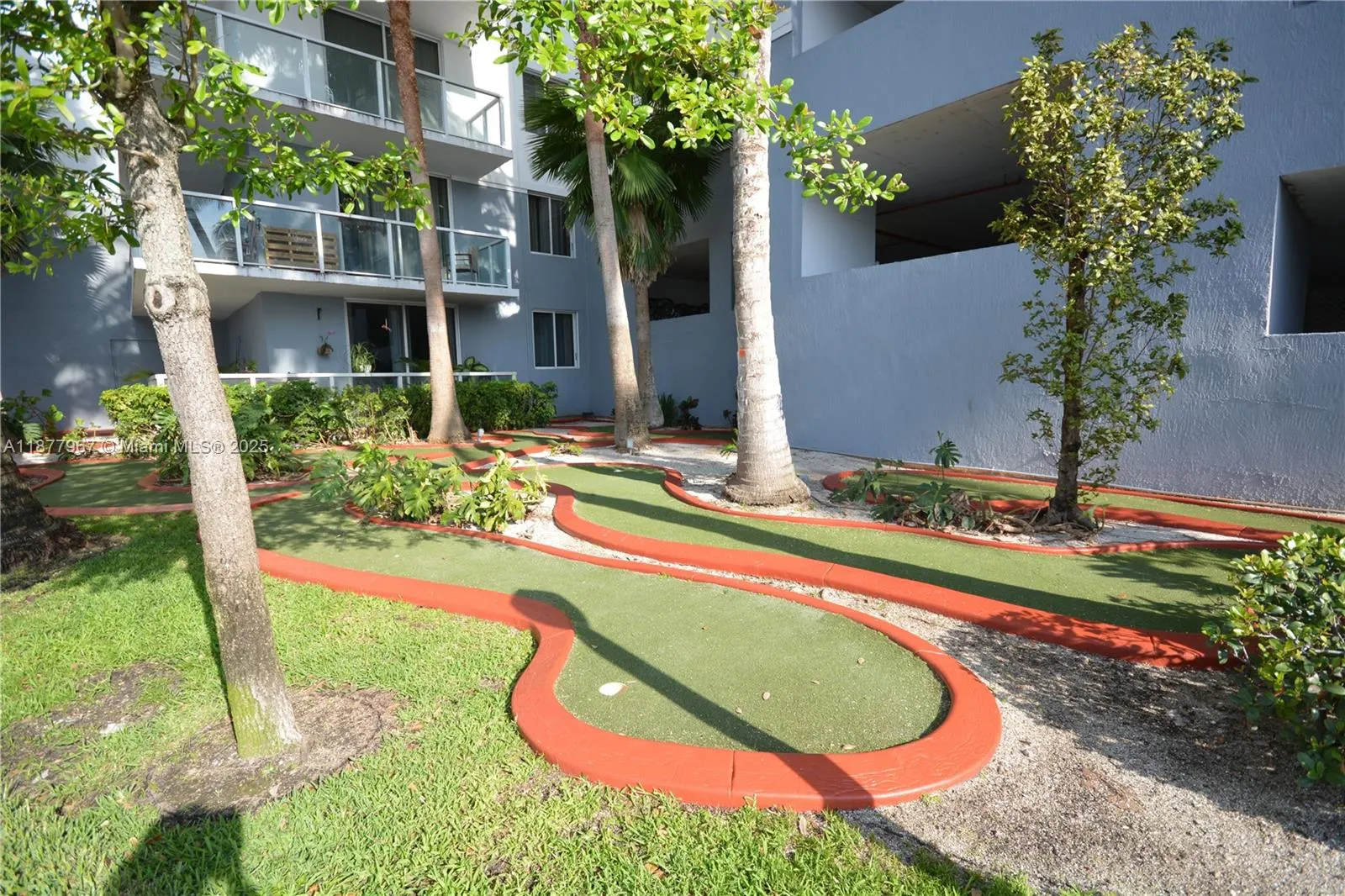 5091 NW 7th St, #1007