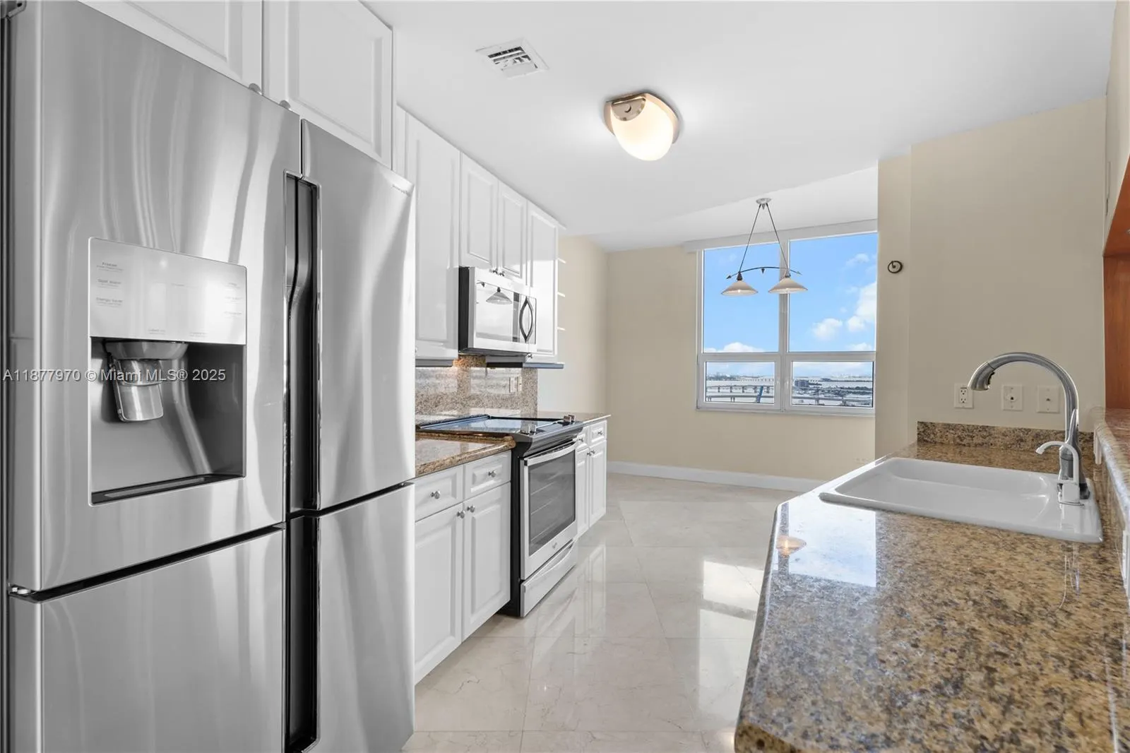 848 Brickell Key Dr, #2502