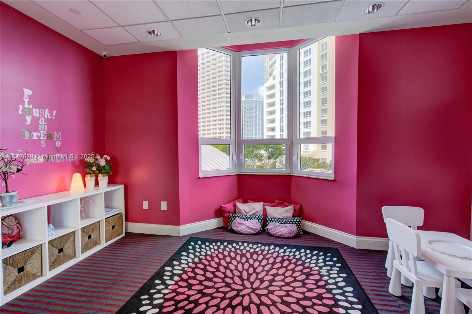 848 Brickell Key Dr, #2502