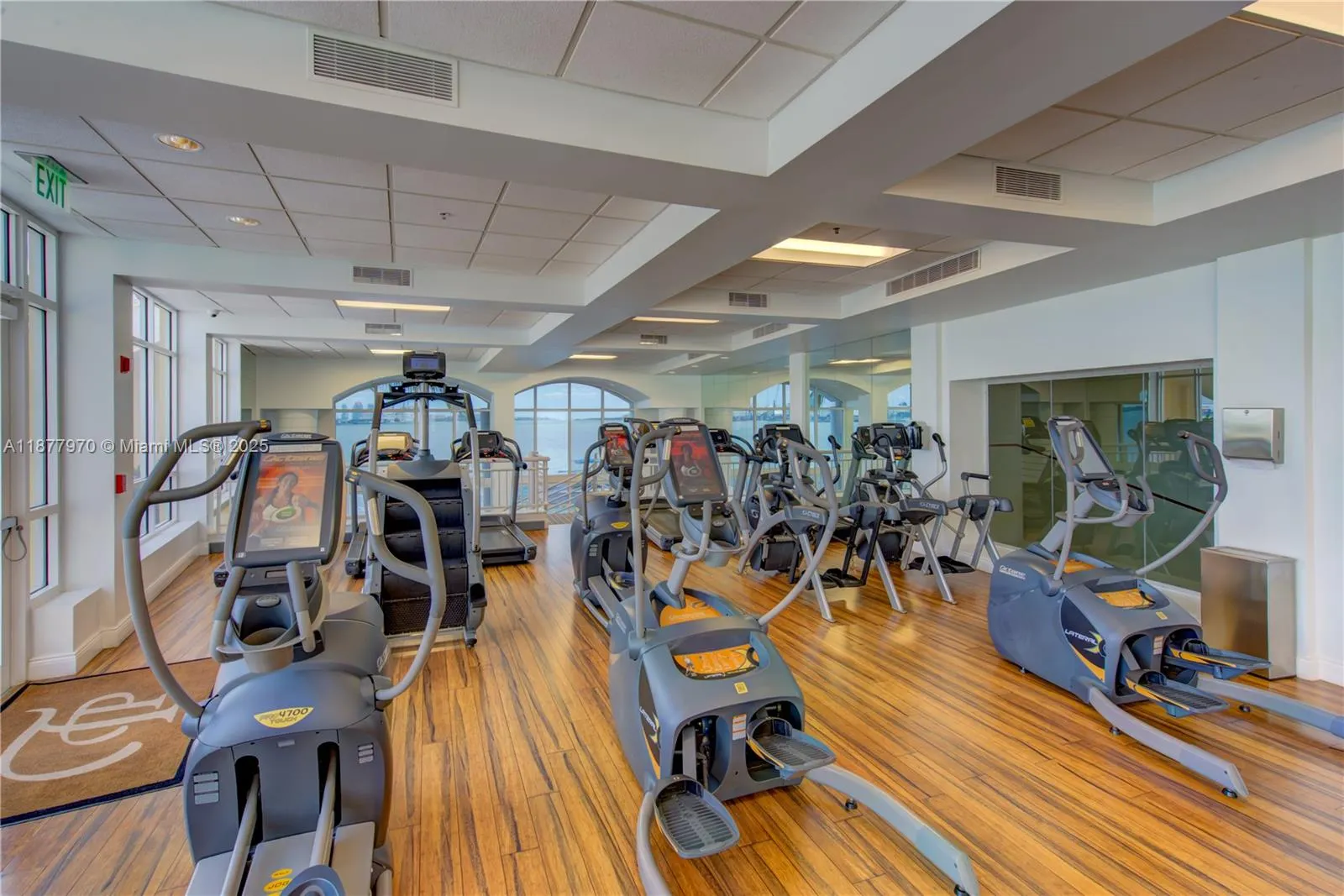 848 Brickell Key Dr, #2502
