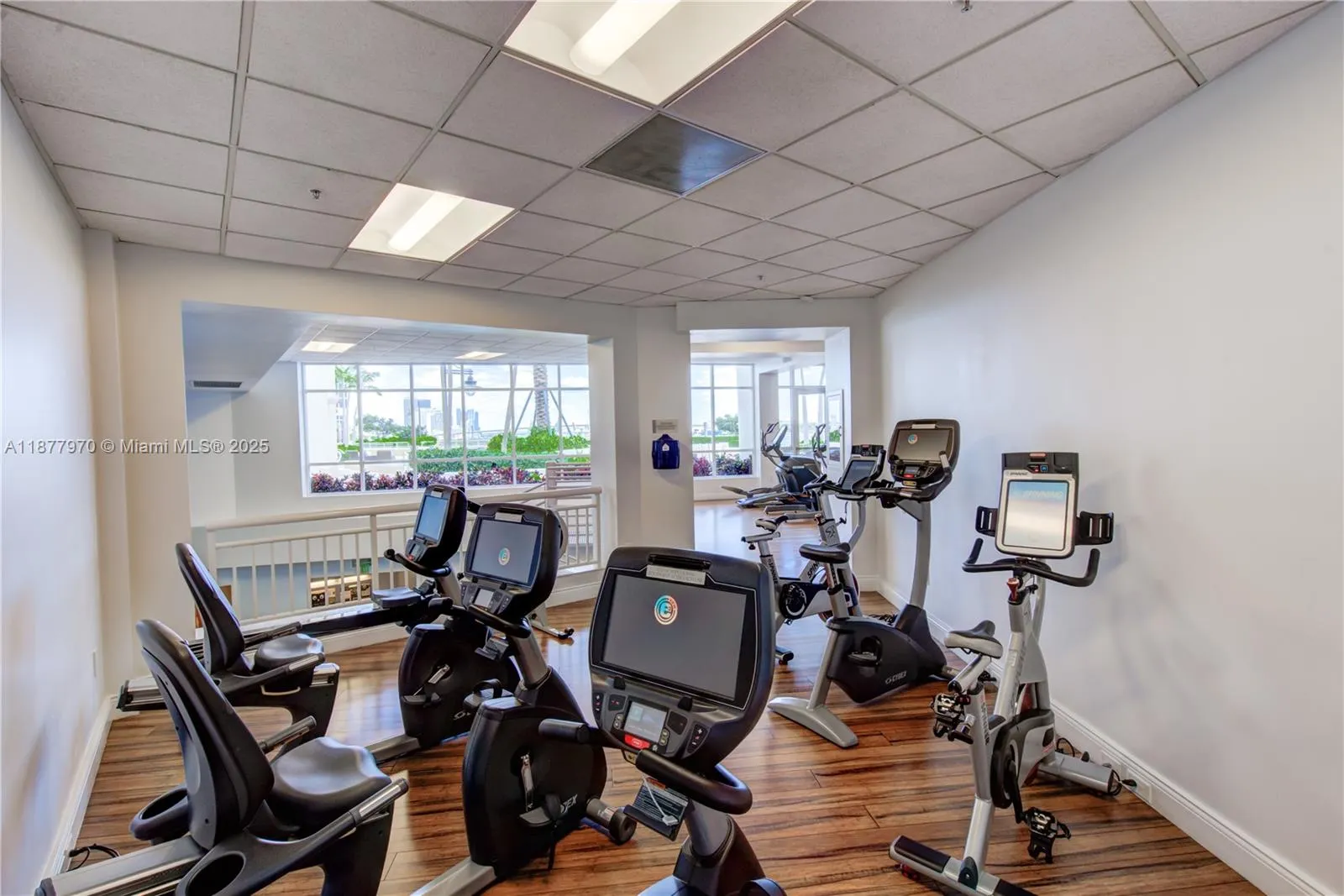 848 Brickell Key Dr, #2502