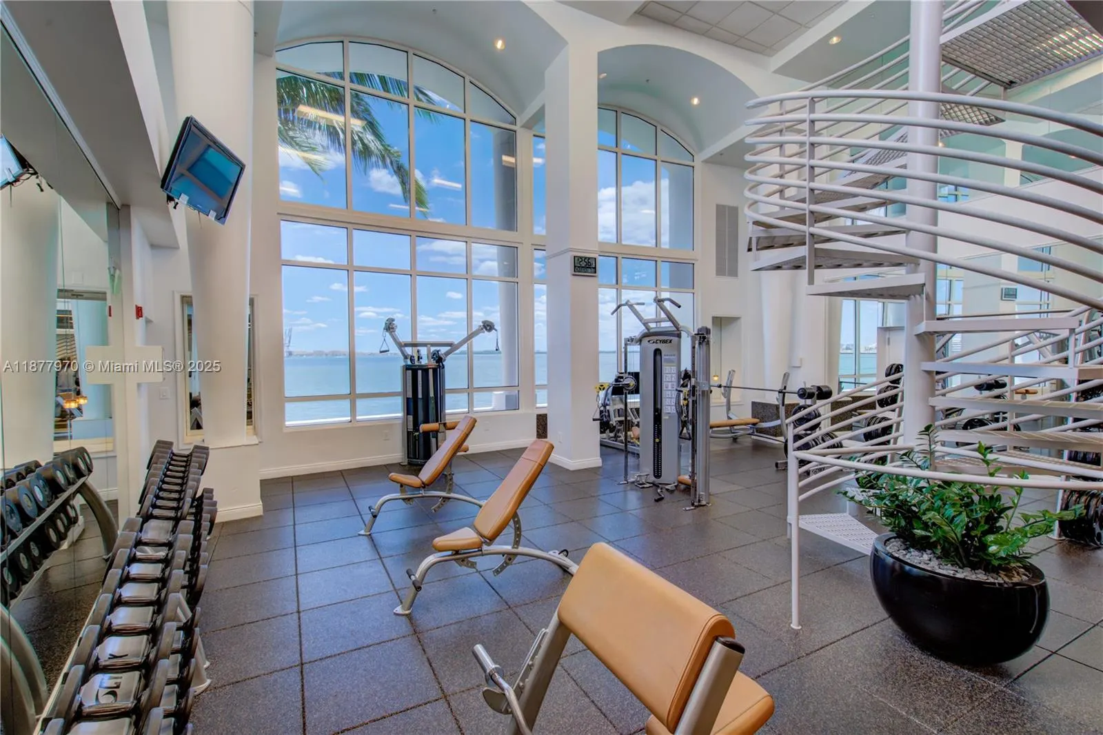 848 Brickell Key Dr, #2502