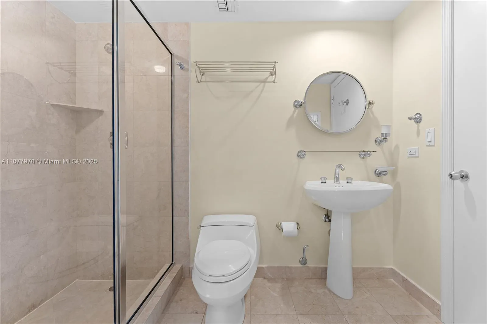 848 Brickell Key Dr, #2502