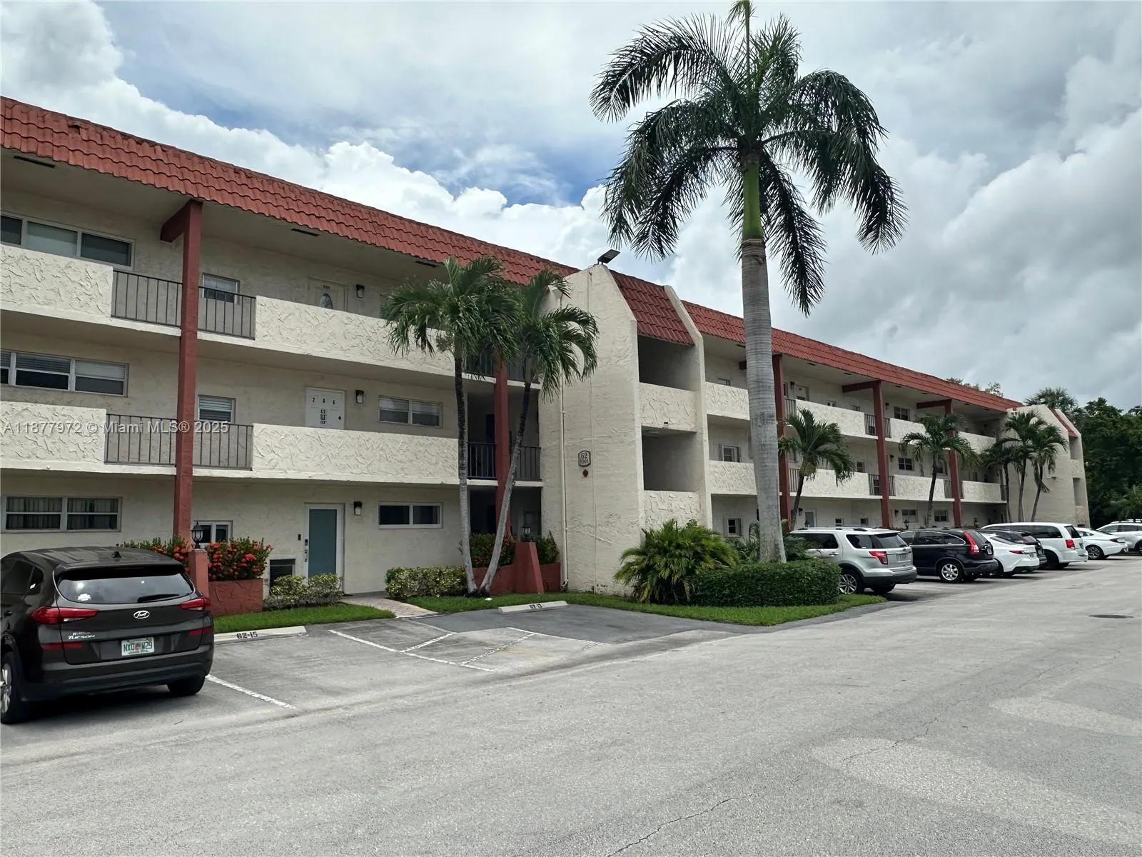 8901 E Hollybrook Blvd, #306
