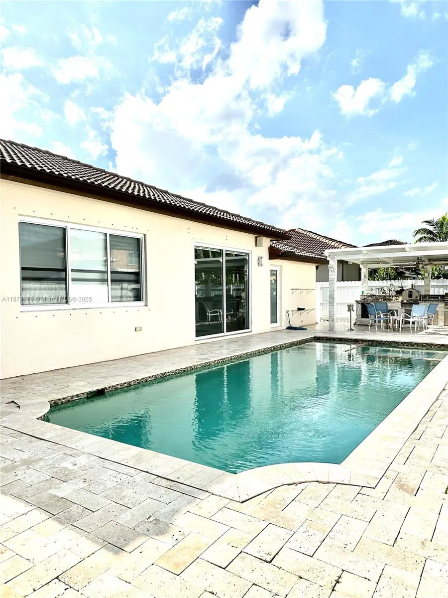1455 SW 155th Ct