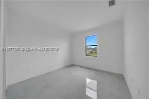 928/930 HEPBURN AVE