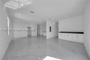 928/930 HEPBURN AVE