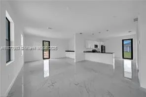 928/930 HEPBURN AVE