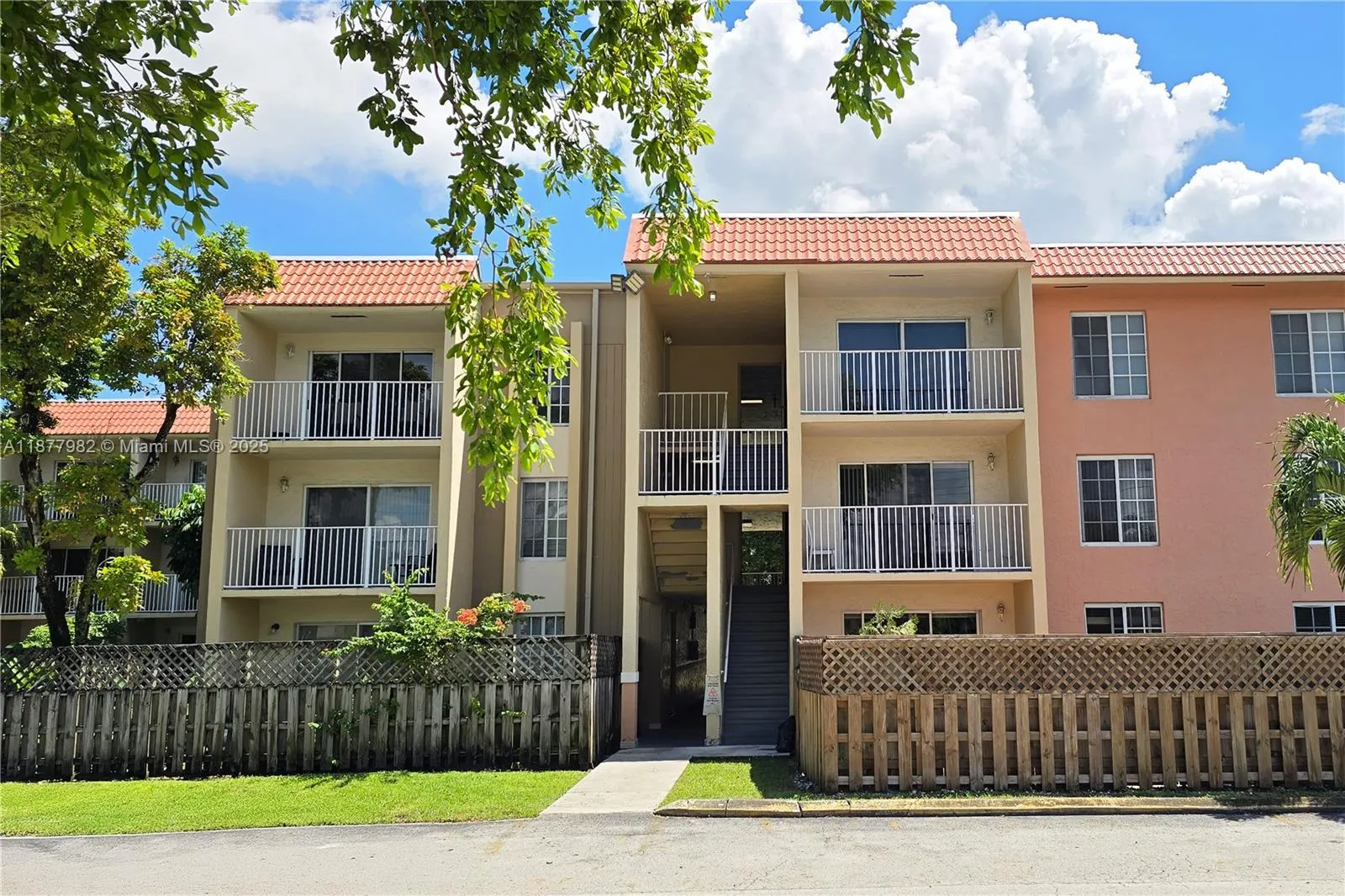 5112 NW 79th Ave, #305