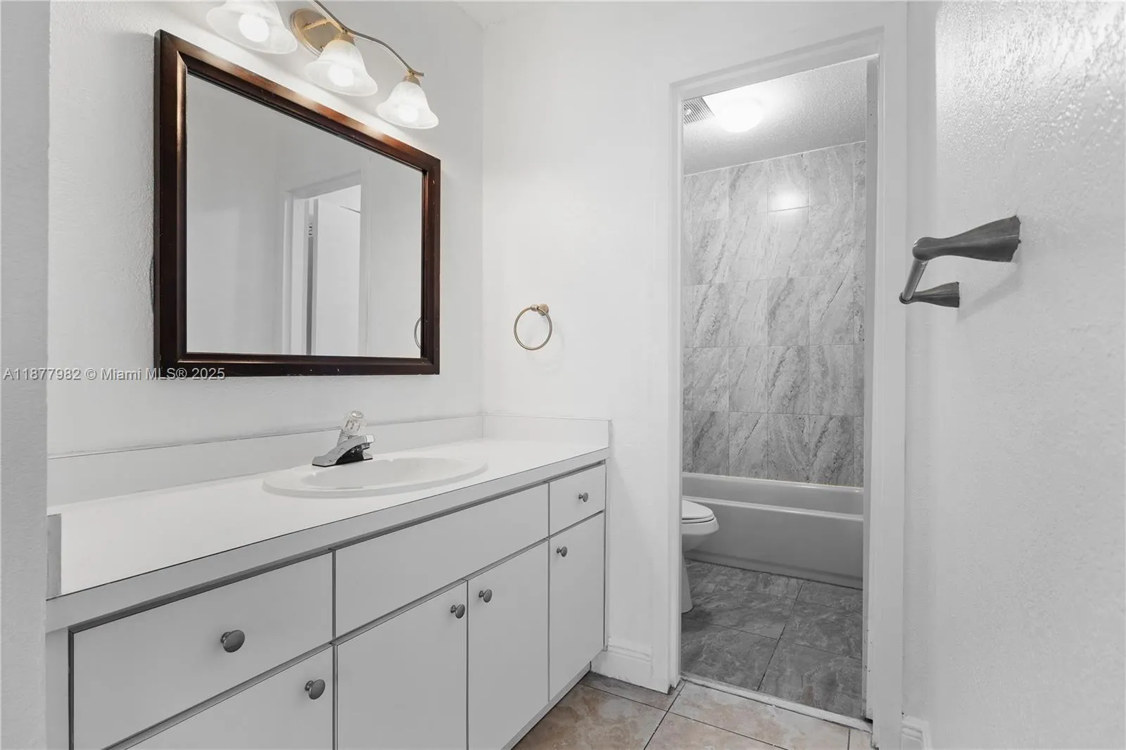 5112 NW 79th Ave, #305
