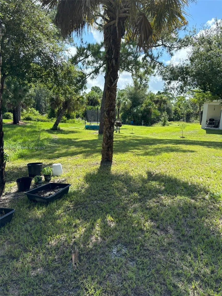 5038 W TRADEWINDS CIR