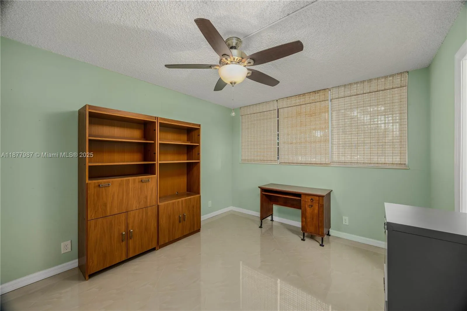 1911 Sabal Palm Dr, #105
